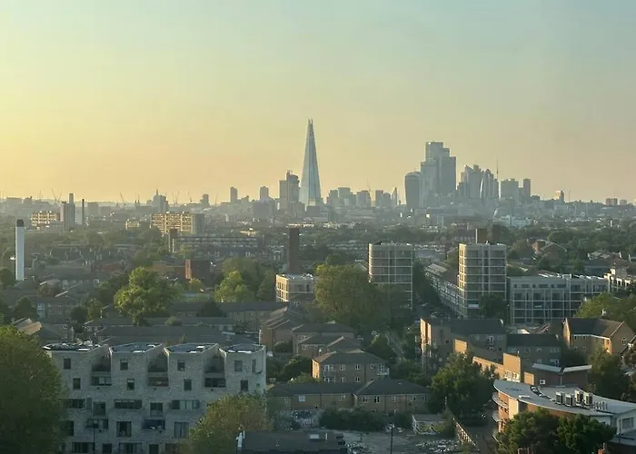 3 Bed Sky Apartment Se15 Peckham
