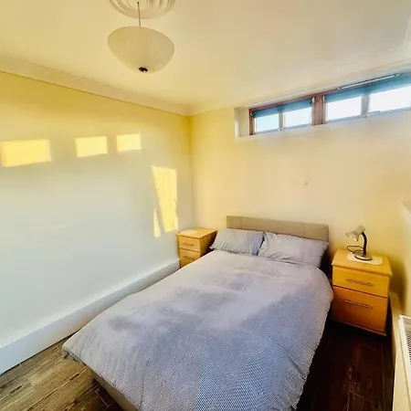3 Bed Sky Apartment Se15 Peckham Londra Esterno foto