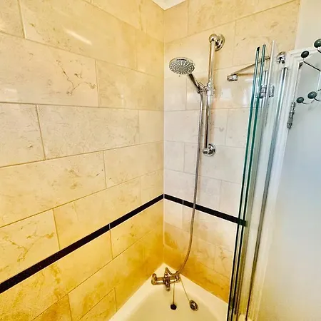 3 Bed Sky Apartment Se15 Peckham Londra Esterno foto