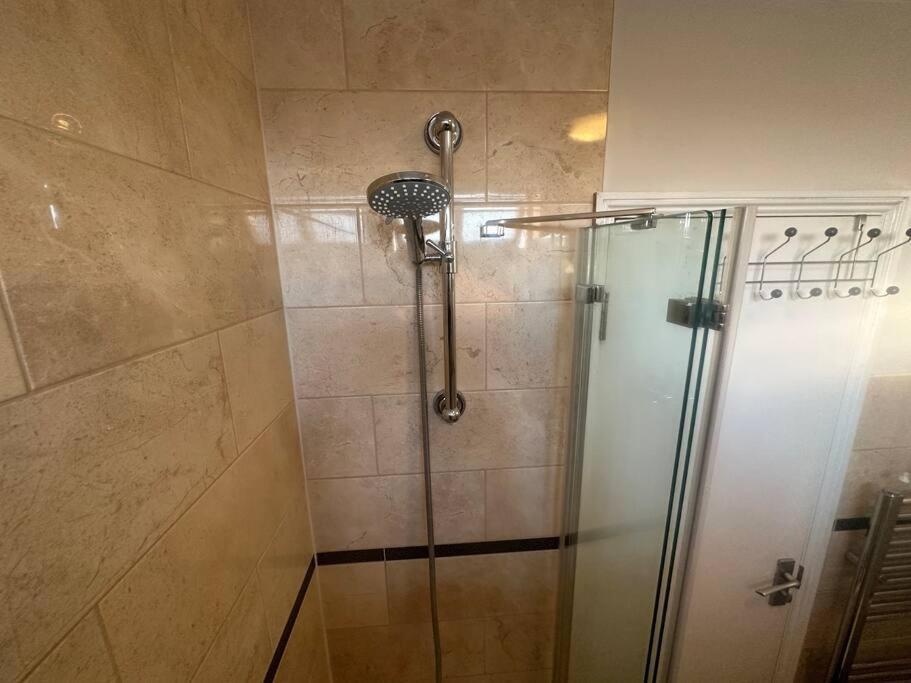 Appartamento 3 Bed Sky Se15 Peckham *